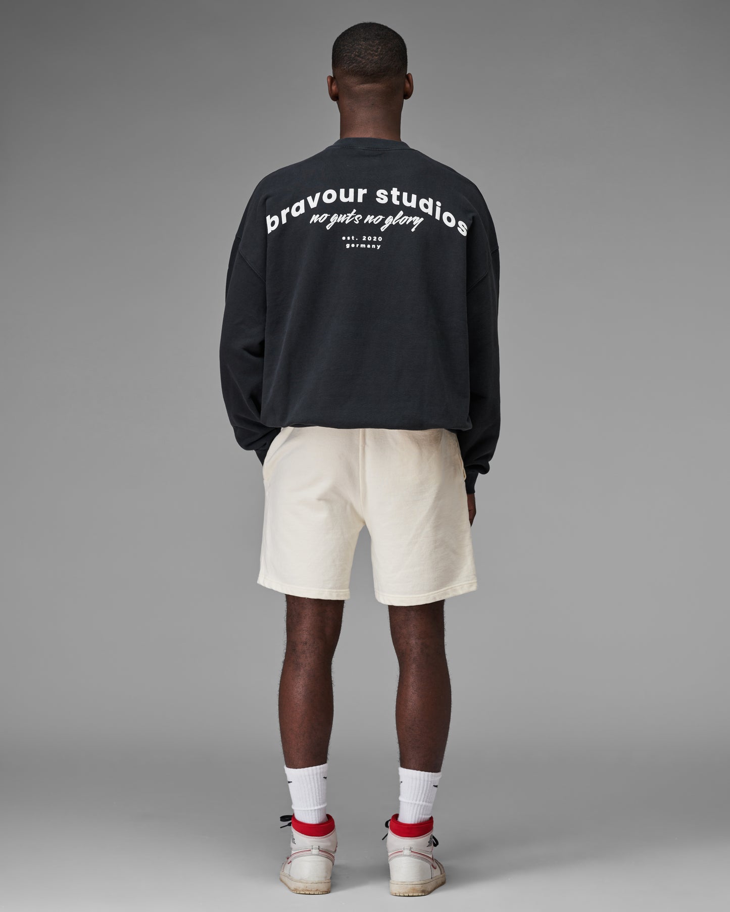 BS SWEATER BLACK WASHED